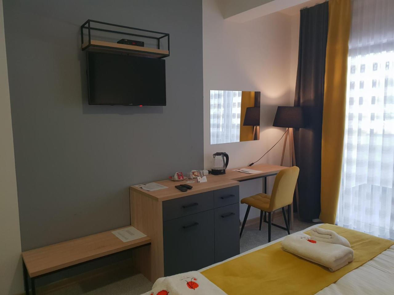 Atva Residence Hotel Dolni Dobrenoec Exteriör bild